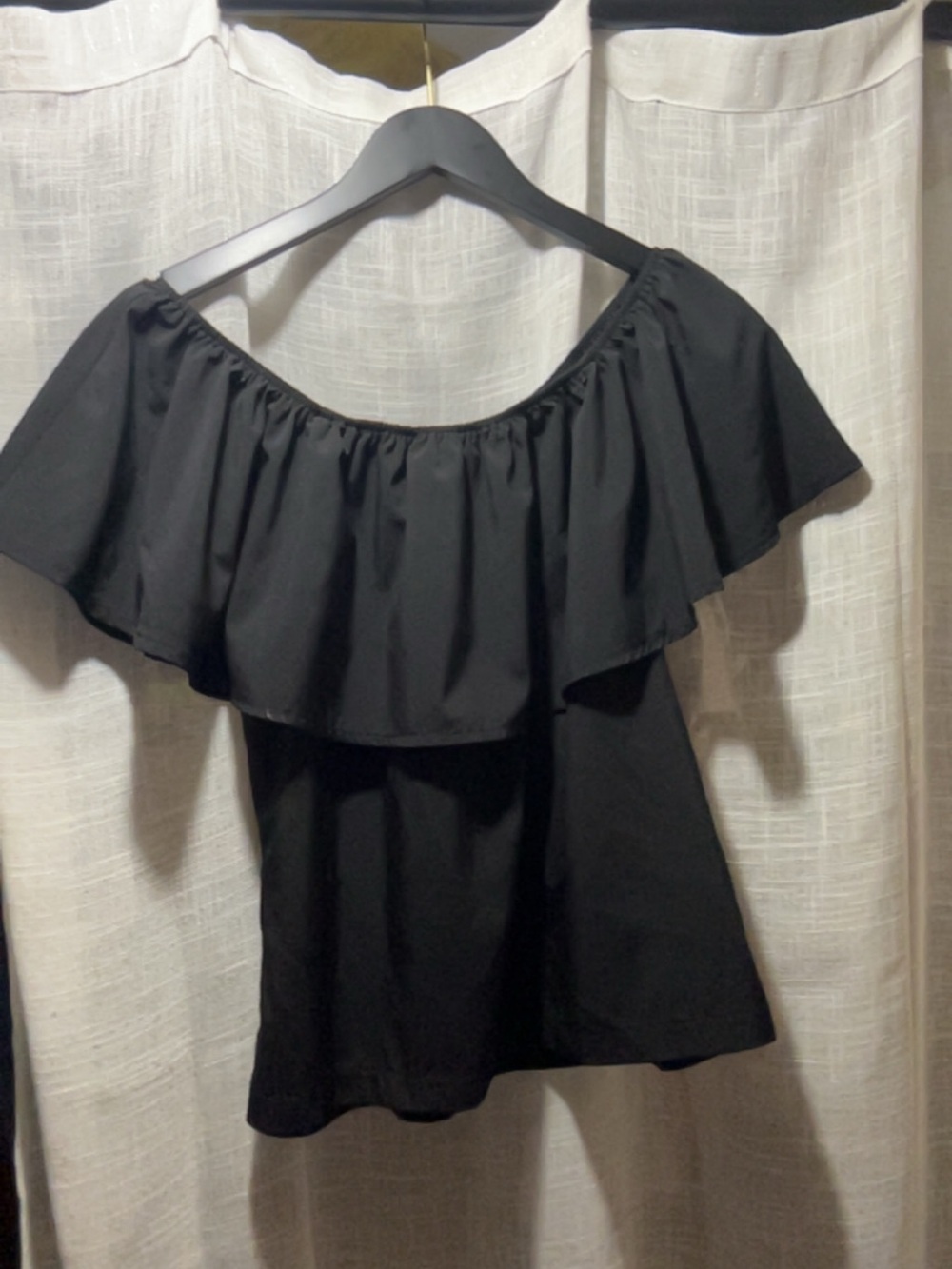 Off-Shoulder Ruffle Blouse in Black